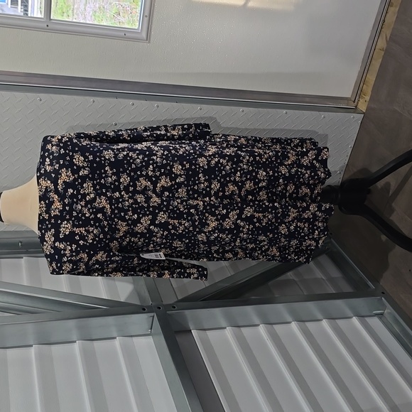 Time and Tru Navy Blue floral dress NWT LARGE 12/‎ 14 - Picture 5 of 11